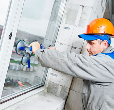 Contrate um vidraceiro com qualidade, entrega e instalação rápida. Vidraceiro em Curitiba